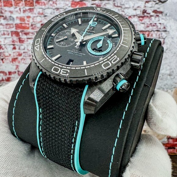 Omega Seamaster Planet Ocean ETNZ Limited Edition Black Ceramic - FULL SET - Picture 11 of 15